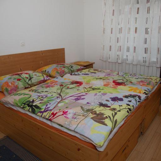 Guest House Ema Crni Lug Eksteriør billede